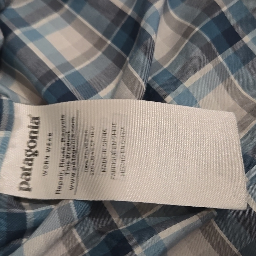 Patagonia Men's Blue and White Bandito Plaid Shirt - Picture 5 of 6